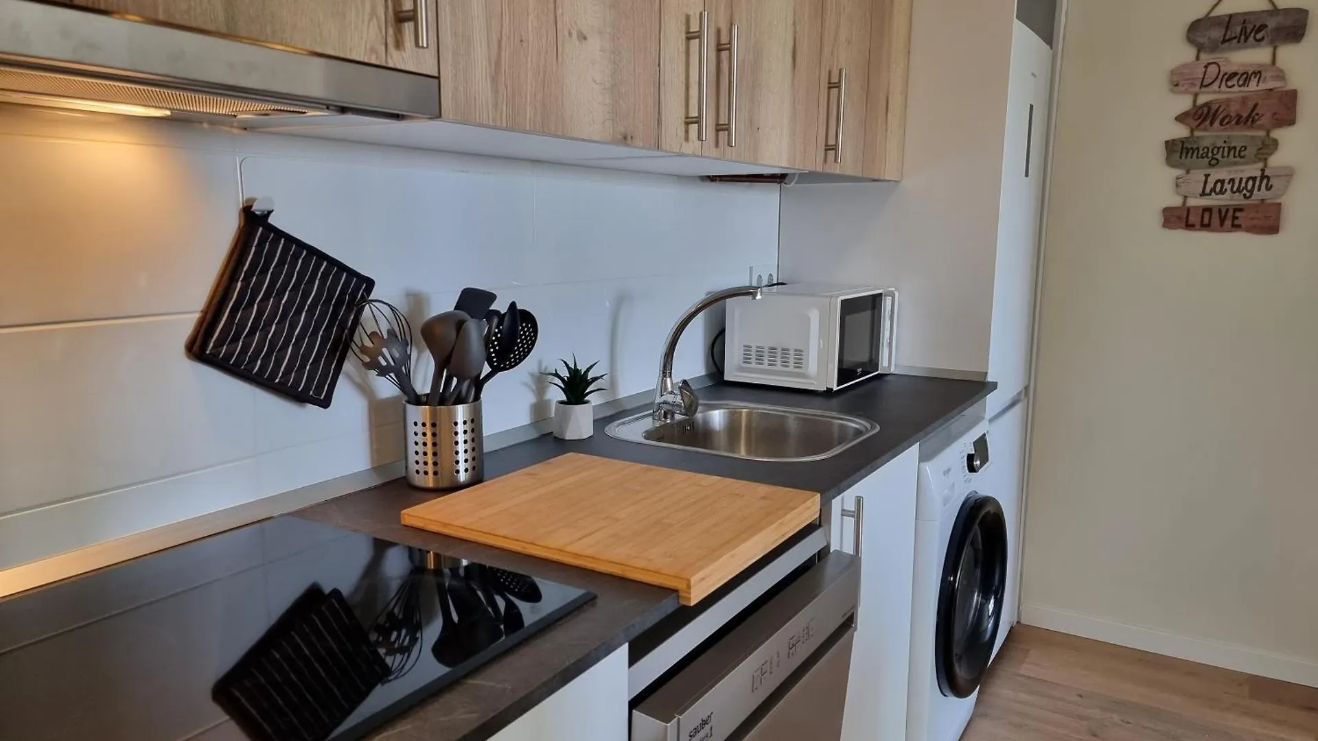 New 3 Bed Family Suite In Mijas Santa Fe de los Boliches Apartment